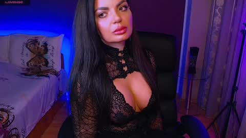 Snapshot of _milani_ chatting on February 6, 2025, 10:53 pm Milani online show from February 6, 2025, 10:53 pm