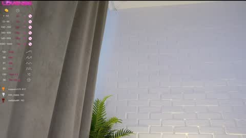 Snapshot of _milen_a chatting on January 11, 2025, 1:01 pm Milena online show from January 11, 2025, 1:01 pm