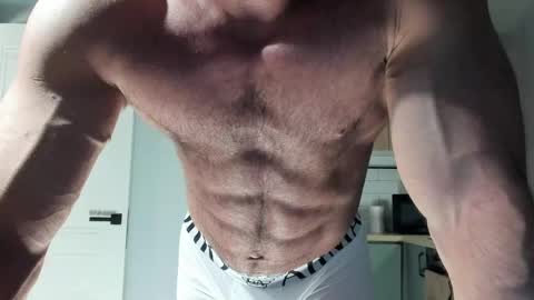 _miles19 online show from June 3, 2026, 2:33 pm