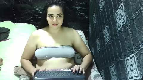 Snapshot of _milf_naughty chatting on September 29, 2025, 3:17 pm _milf_naughty online show from September 29, 2025, 3:17 pm