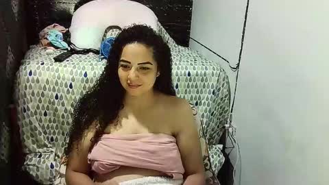 Snapshot of _milf_naughty chatting on October 12, 2025, 6:23 am _milf_naughty online show from October 12, 2025, 6:23 am