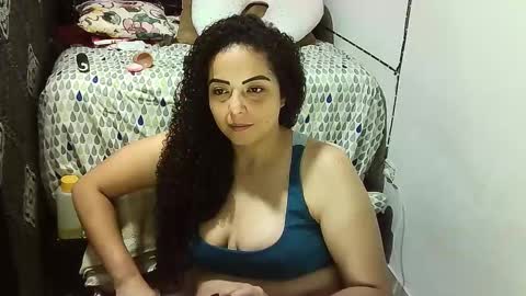 Snapshot of _milf_naughty chatting on October 22, 2025, 7:08 am _milf_naughty online show from October 22, 2025, 7:08 am