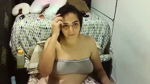 Snapshot of _milf_naughty chatting on October 25, 2025, 1:13 am _milf_naughty online show from October 25, 2025, 1:13 am