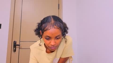 Snapshot of _mimimars chatting on April 5, 2026, 2:58 pm Mimi online show from April 5, 2026, 2:58 pm