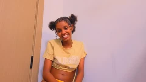 Snapshot of _mimimars chatting on April 8, 2026, 2:50 pm Mimi online show from April 8, 2026, 2:50 pm