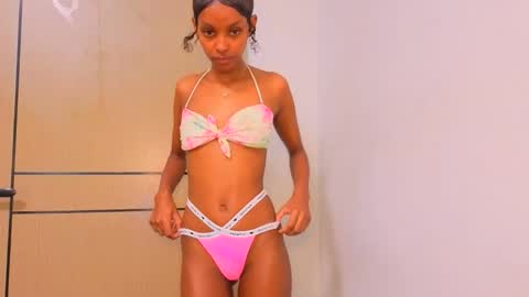 Snapshot of _mimimars chatting on April 12, 2026, 2:27 am Mimi online show from April 12, 2026, 2:27 am