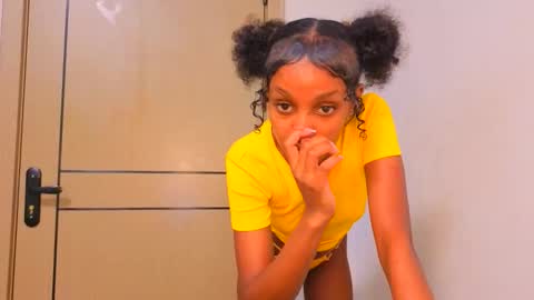 Snapshot of _mimimars chatting on April 14, 2026, 2:56 pm Mimi online show from April 14, 2026, 2:56 pm