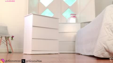 Snapshot of _miss_alexxxa chatting on June 15, 2026, 7:38 pm _miss_alexxxa online show from June 15, 2026, 7:38 pm