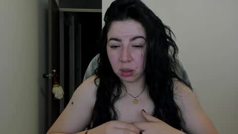 _miss_coco_ online show from December 18, 2024, 11:19 pm