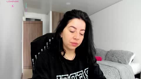 _miss_coco_ online show from February 18, 2026, 12:34 pm