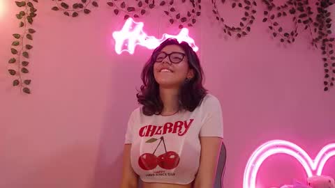 Hinata 3 online show from November 7, 2025, 1:33 pm