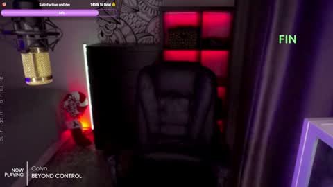 Snapshot of _mistress__ chatting on December 15, 2024, 7:10 pm Mistress Milana online show from December 15, 2024, 7:10 pm