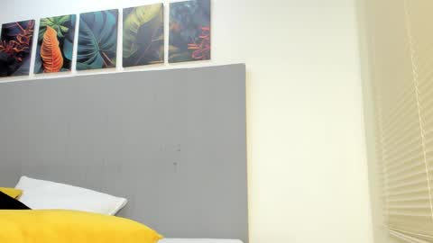 Snapshot of _molly_rosse_ chatting on October 13, 2025, 12:16 pm _molly_rosse_ online show from October 13, 2025, 12:16 pm