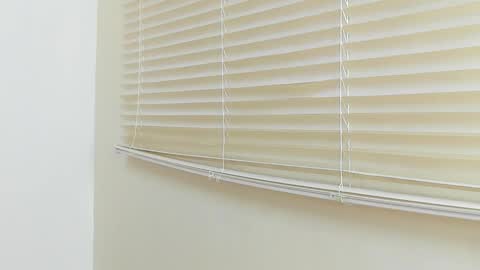 Snapshot of _molly_rosse_ chatting on October 15, 2025, 12:05 pm _molly_rosse_ online show from October 15, 2025, 12:05 pm