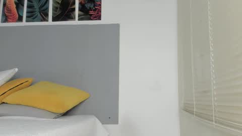 _molly_rosse_ online show from February 11, 2026, 11:48 am