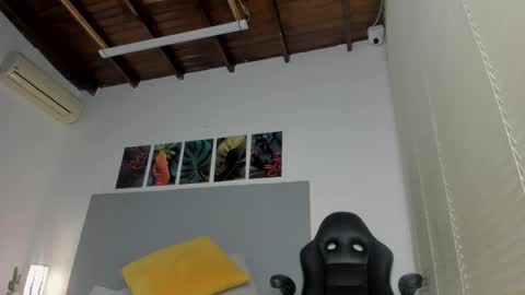 _molly_rosse_ online show from February 21, 2026, 11:55 am