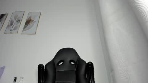 Snapshot of _molly_rosse_ chatting on July 17, 2026, 12:12 pm _molly_rosse_ online show from July 17, 2026, 12:12 pm