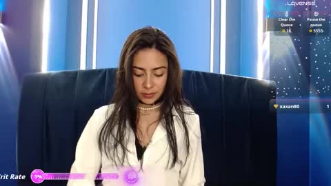 Molly online show from November 9, 2025, 7:34 pm