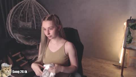 Snapshot of _mother_of_cats chatting on October 6, 2025, 7:11 pm Debby online show from October 6, 2025, 7:11 pm