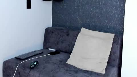 _mrcock_ online show from September 16, 2025, 11:17 pm