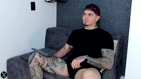 _mrcock_ online show from October 26, 2025, 10:25 pm