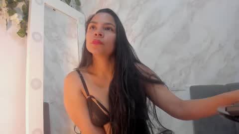 Snapshot of _nanny_1 chatting on October 3, 2025, 8:28 pm Nanny online show from October 3, 2025, 8:28 pm