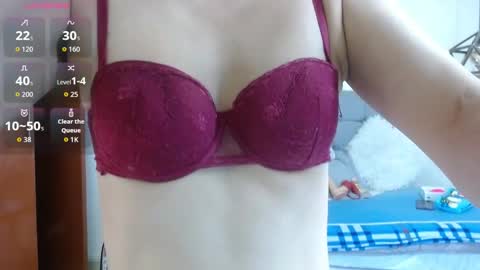 Snapshot of _naomi_s chatting on September 28, 2025, 1:27 pm _naomi_s online show from September 28, 2025, 1:27 pm