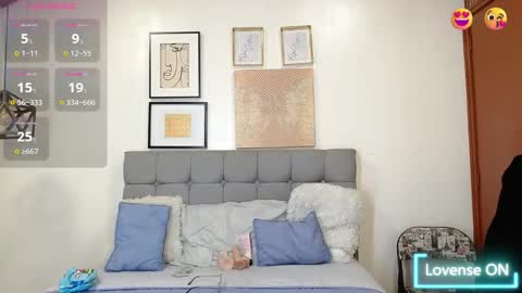 Snapshot of _naomi_s chatting on February 25, 2026, 1:54 pm _naomi_s online show from February 25, 2026, 1:54 pm