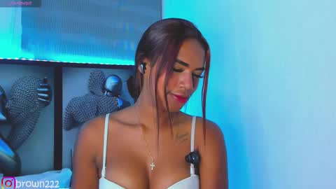 naomi brown online show from February 5, 2026, 4:39 am