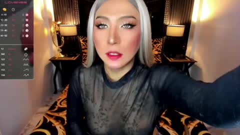 Snapshot of _natashacooper_ chatting on May 22, 2026, 9:59 am _natashacooper_ online show from May 22, 2026, 9:59 am