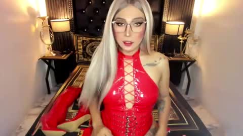 _natashacooper_ online show from July 10, 2026, 9:01 am