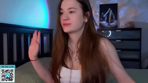 Mia with a big heart  online show from October 2, 2025, 11:39 am