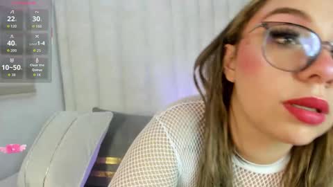 Snapshot of _nicole_moon chatting on February 20, 2026, 6:48 am Niole online show from February 20, 2026, 6:48 am