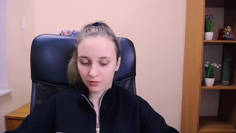 Nica online show from January 24, 2025, 10:21 am