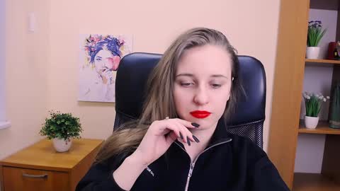 Nica online show from January 28, 2025, 9:51 am