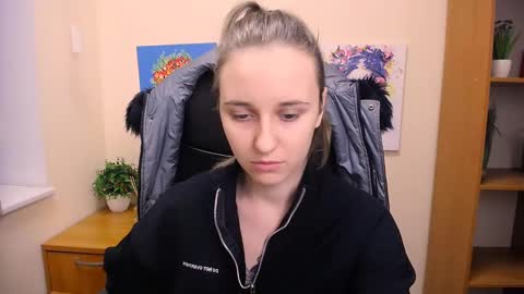 Nica online show from February 24, 2025, 12:37 pm