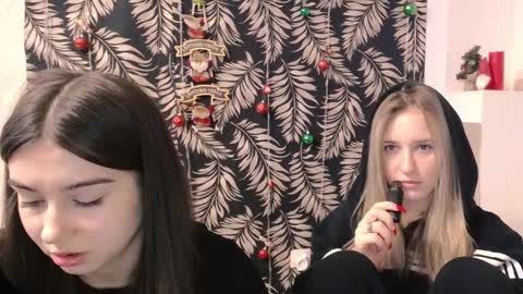 Nica online show from December 21, 2025, 10:44 am