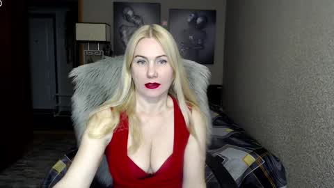 Snapshot of _night_fantasy_ chatting on December 10, 2024, 7:11 pm Donella online show from December 10, 2024, 7:11 pm