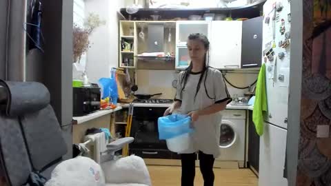 Nika online show from December 15, 2025, 5:17 pm