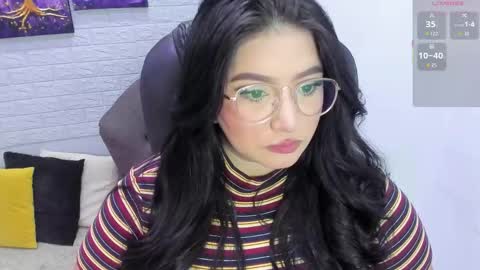   online show from October 11, 2025, 12:04 pm