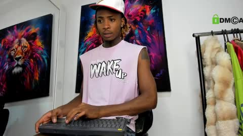 Snapshot of _pantera_09 chatting on December 7, 2024, 4:09 am Kevin online show from December 7, 2024, 4:09 am