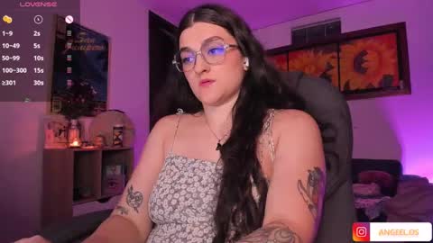 violeta ig  online show from January 19, 2025, 4:44 am