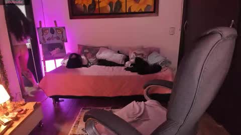 violeta ig  online show from December 16, 2025, 2:49 am