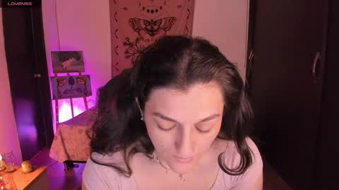 violeta ig  online show from March 23, 2026, 4:16 am