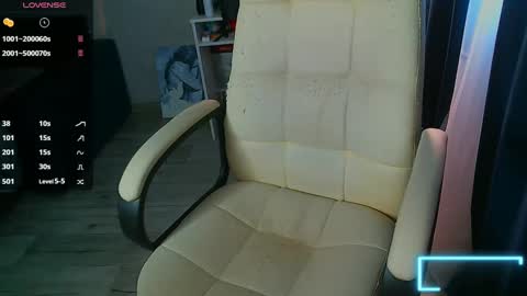 Ilona online show from March 12, 2025, 11:31 am