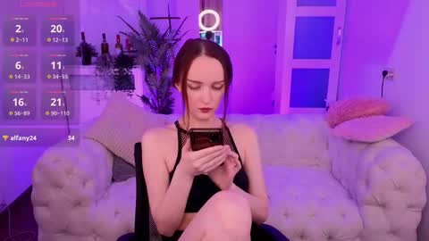 Snapshot of _pink_wassabi_ chatting on September 21, 2025, 10:22 pm Maisie online show from September 21, 2025, 10:22 pm