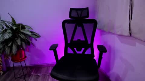 Cherr online show from June 12, 2026, 3:16 am