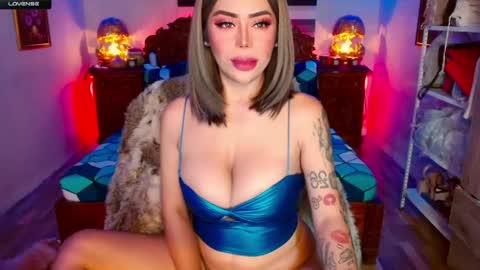 Snapshot of _queengoddess_ chatting on June 5, 2026, 6:31 am Hi my name is selinaim glad to meet everyone here online show from June 5, 2026, 6:31 am