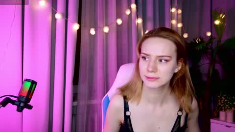 im Amy online show from December 31, 2024, 5:22 am