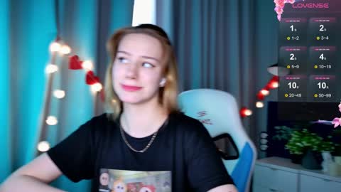 im Amy online show from February 17, 2025, 9:35 am